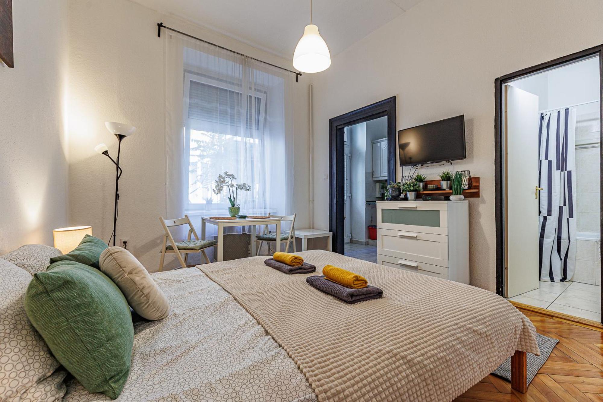 Beat Of The - Cozy Downtown Apartmán
